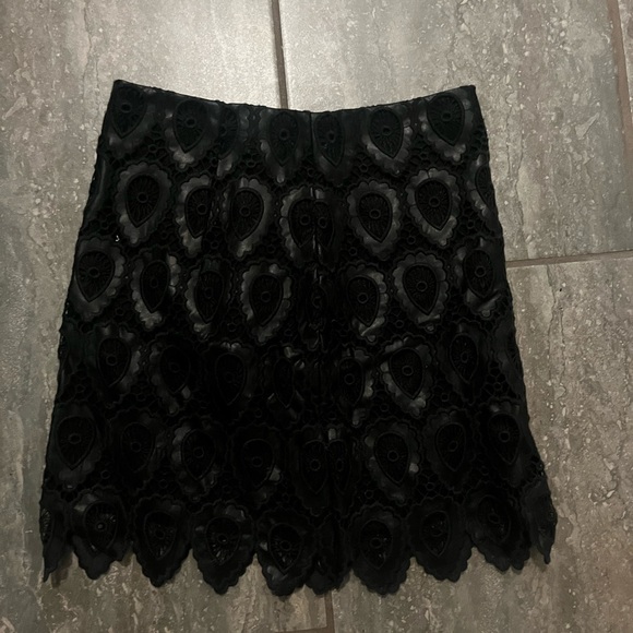 Zara Lace Mini - Picture 1 of 2